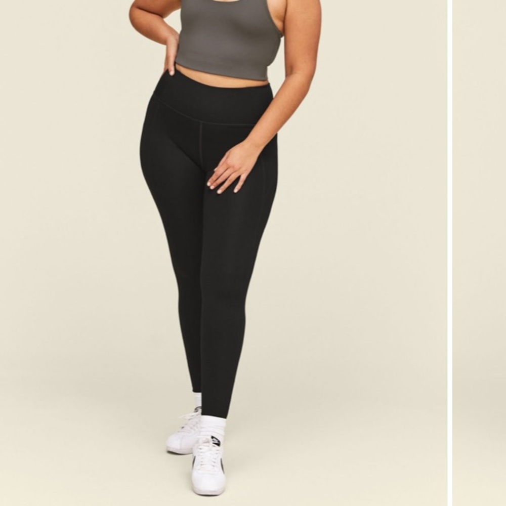 Black high rise compressive leggings